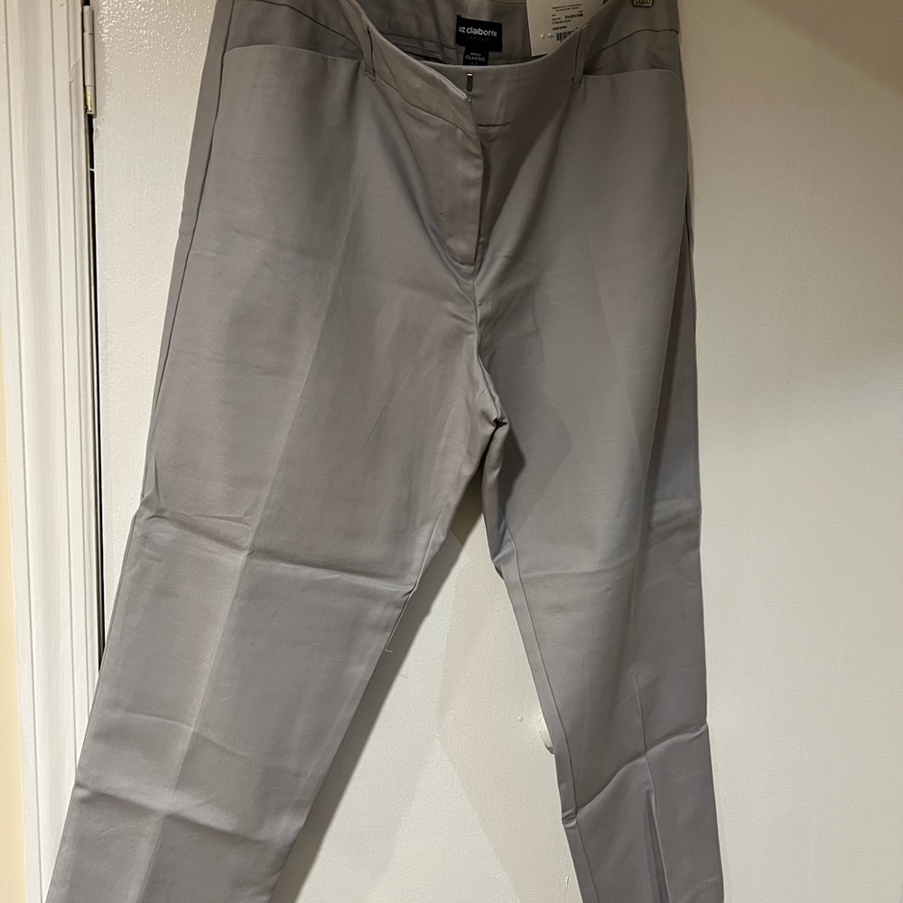 Liz Claiborne Emma Classic Fit Ankle Pants Size 12 NWT